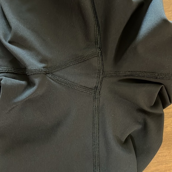 Lululemon Seek the Heat Hi-Rise Mesh 28" Full Length Tight Black Size 2 Yoga - Picture 9 of 10